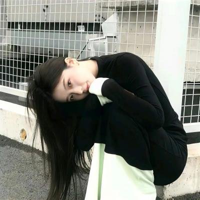巧手女孩海报